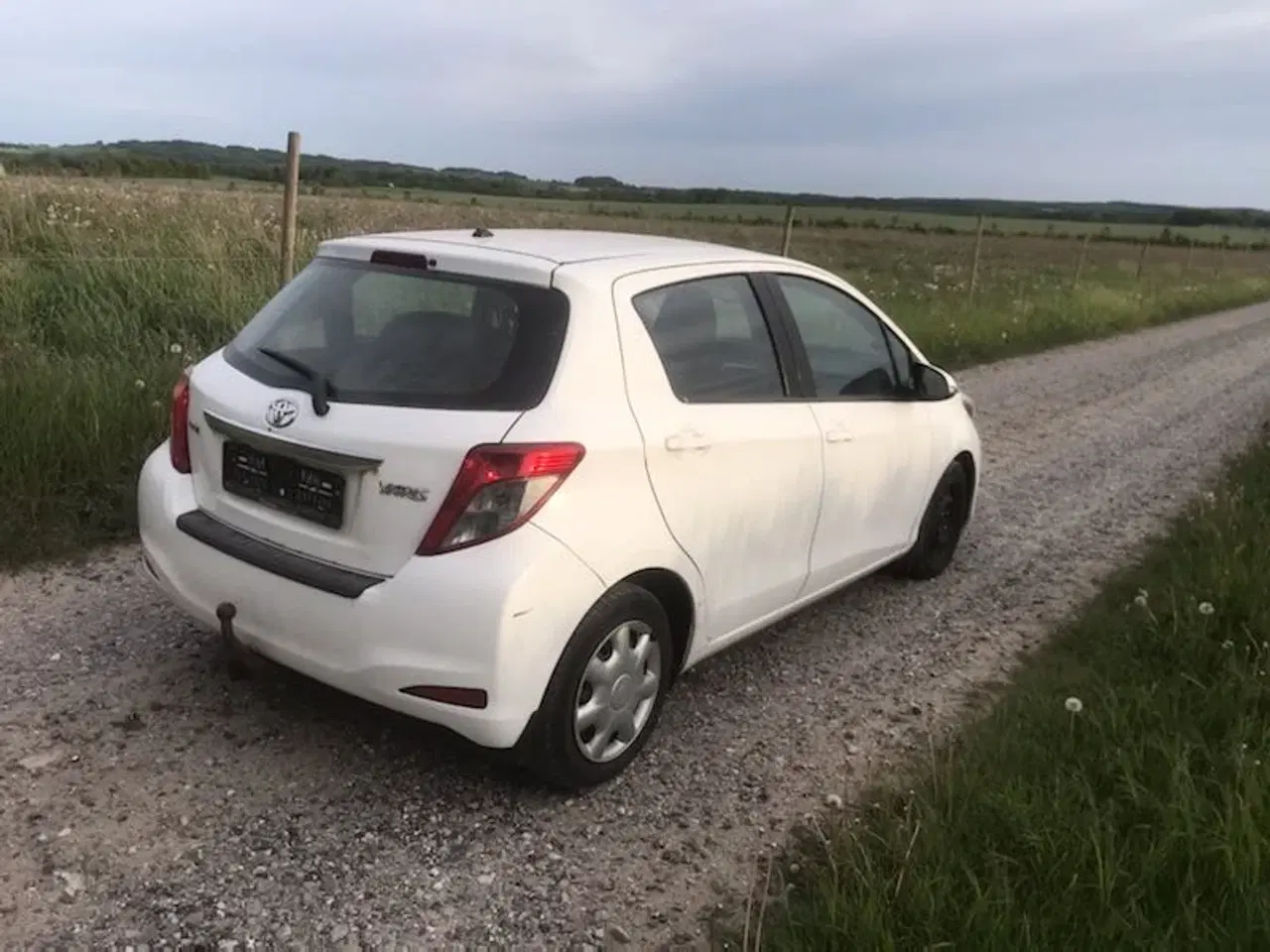 Billede 3 - Ny syn Toyota Yaris 1.4-4d 2013 Grøn ejerafgift