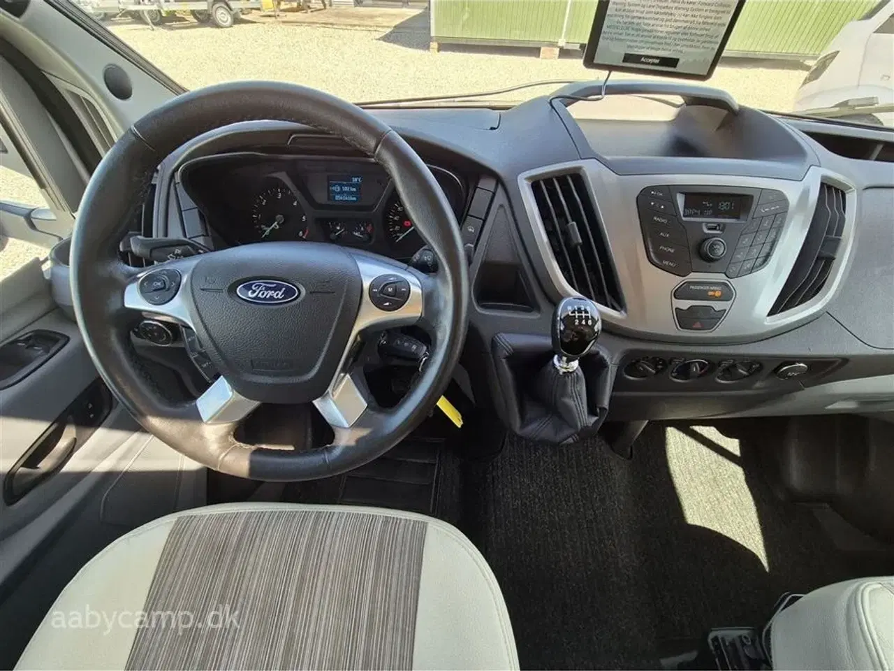 Billede 6 - 2017 - Rollerteam Kronos 284TL Solcelle. batteri. markise. cykelstativ. Duo-control. Fuld service inkl. tandrem. Har kun kørt 54,000 KM !!!!!