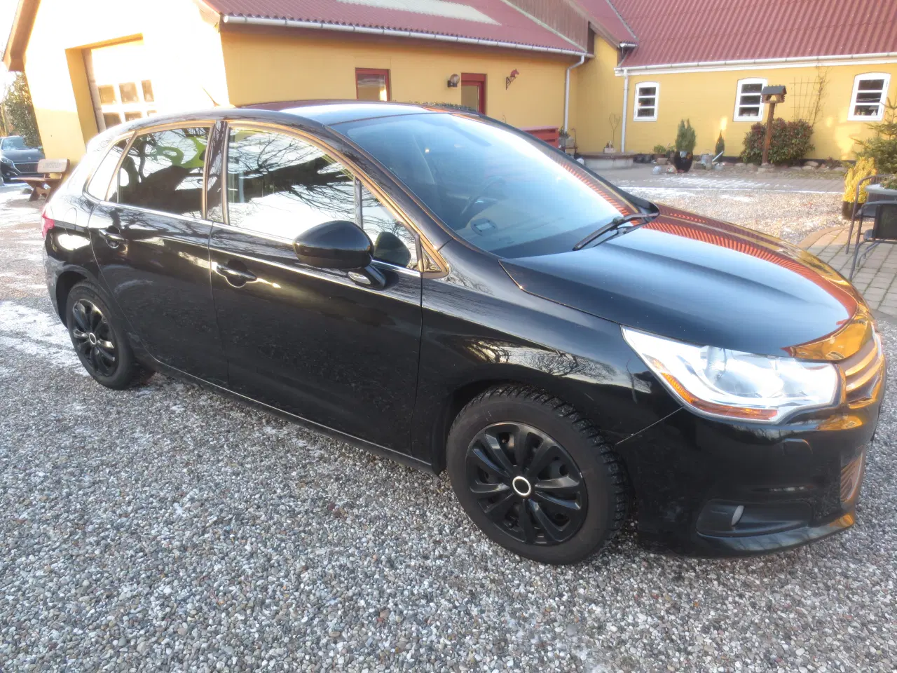 Billede 6 - Citroen C 4 1.6 HDi År 2012. Nysynet.