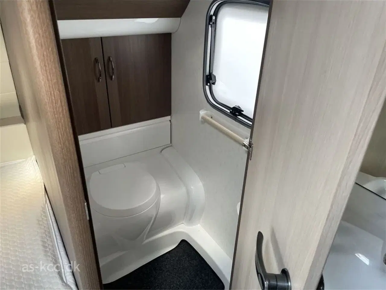 Billede 18 - 2014 - Hobby Prestige 720 UKFe   Hobby Prestige 720 UFKE årg. 2014 7 sovepladser, 8 siddepladser.