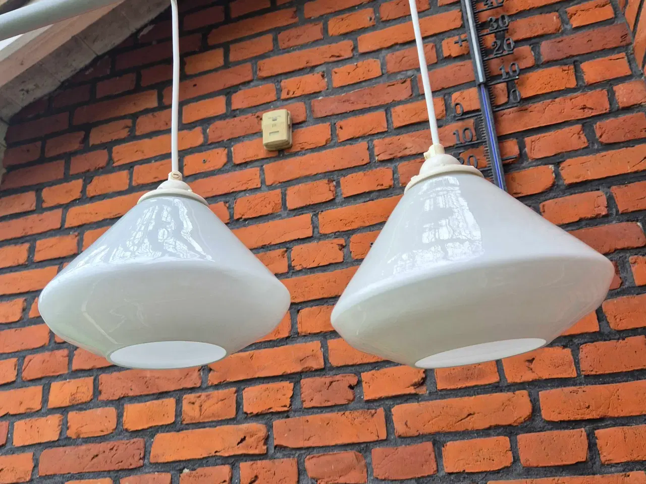 Billede 11 - Perfekte retrolamper i hvidt opalglas 