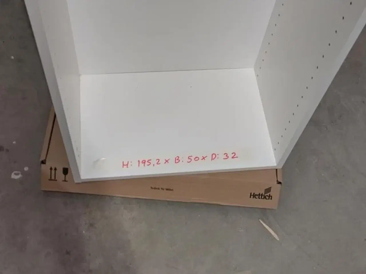 Billede 5 - 4 stk. usamlet højskabe H: 195,2 x B: 50 x D: 32,0