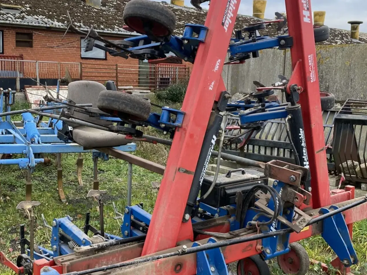 Billede 2 - Hatzenbichler 12 rækket med sæde til styr og tallerkner til små afgrøder