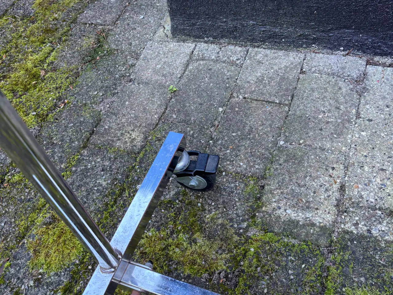 Billede 4 - Professionelt tøjstativ som kan klappes sammen