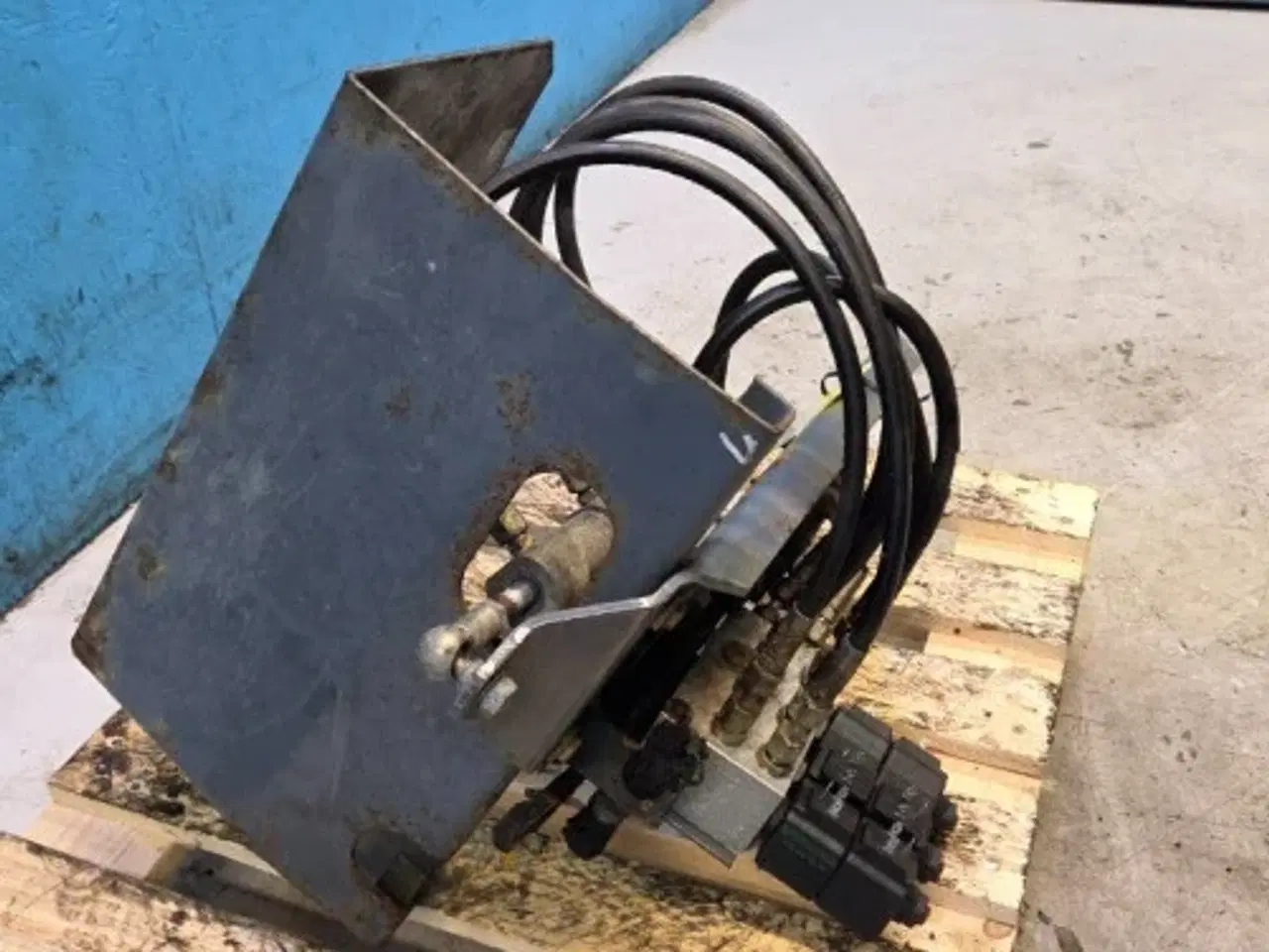 Billede 22 - Massey Ferguson 7278 Gearvælger Konsol 45140009