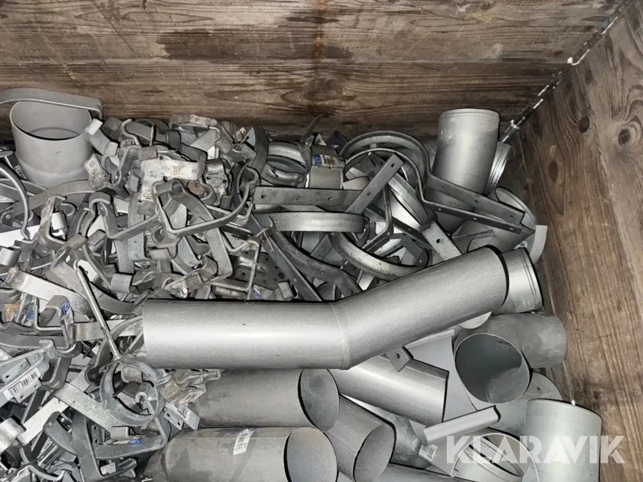 Billede 10 - Tagrendejern, nedløb og fittings LOT