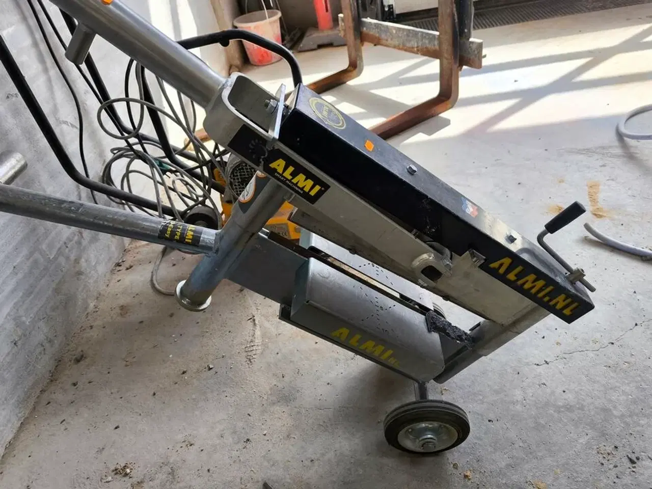 Billede 1 - Fliseklipper ALMI