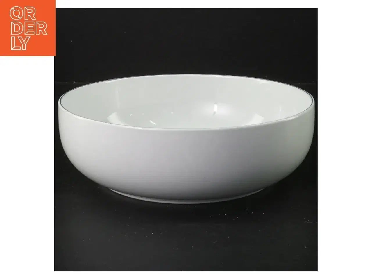 Billede 1 - Hvid keramisk skål fra Royal Copenhagen (str. Ø 20,5 cm) Blåkant