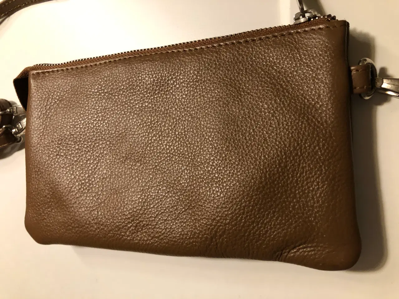 Billede 9 - Skuldertaske / håndtaske fra Aura i ægte læder