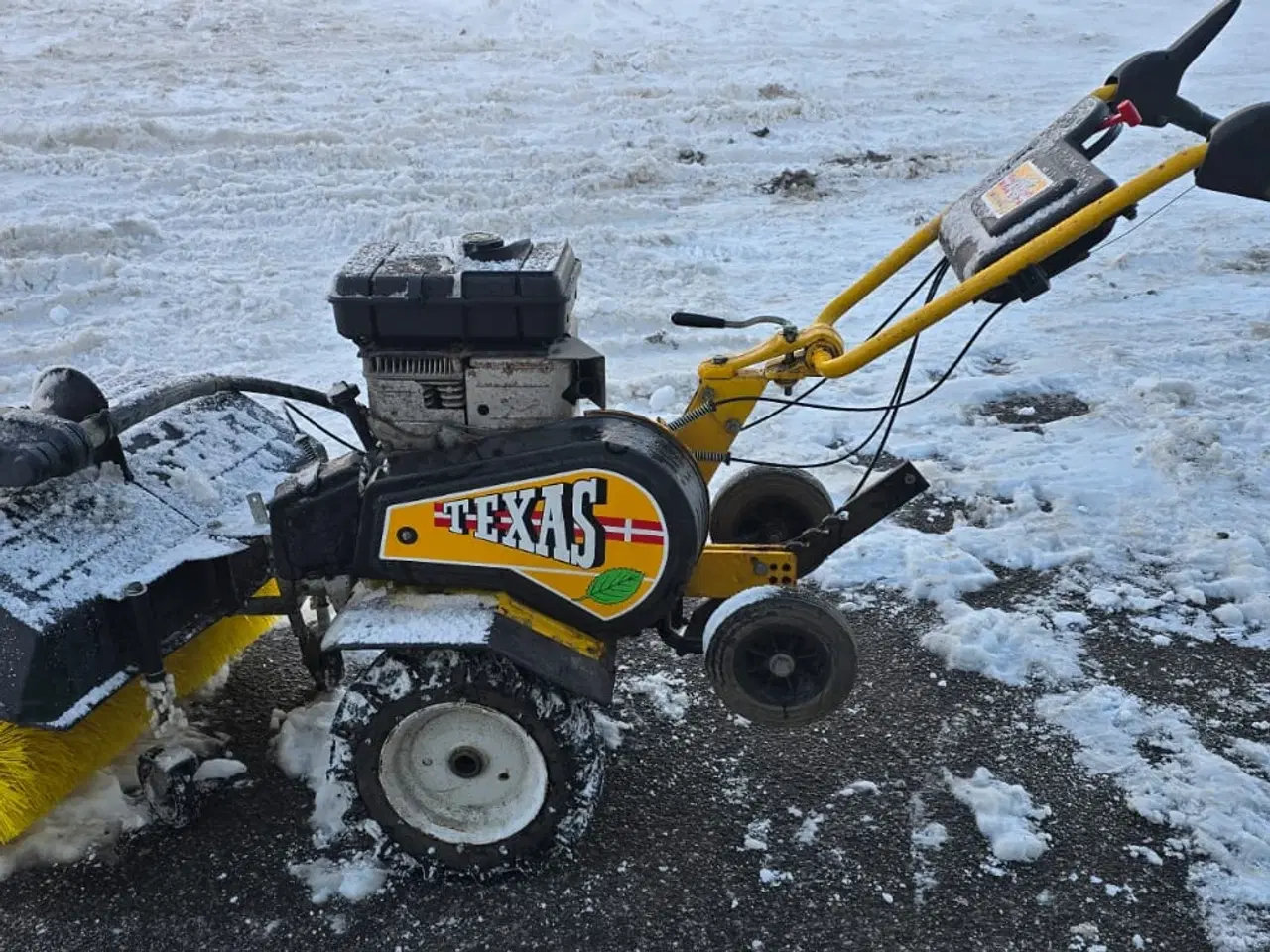 Billede 1 - Robust og driftssikker Texas Futura 2002 fejemaski