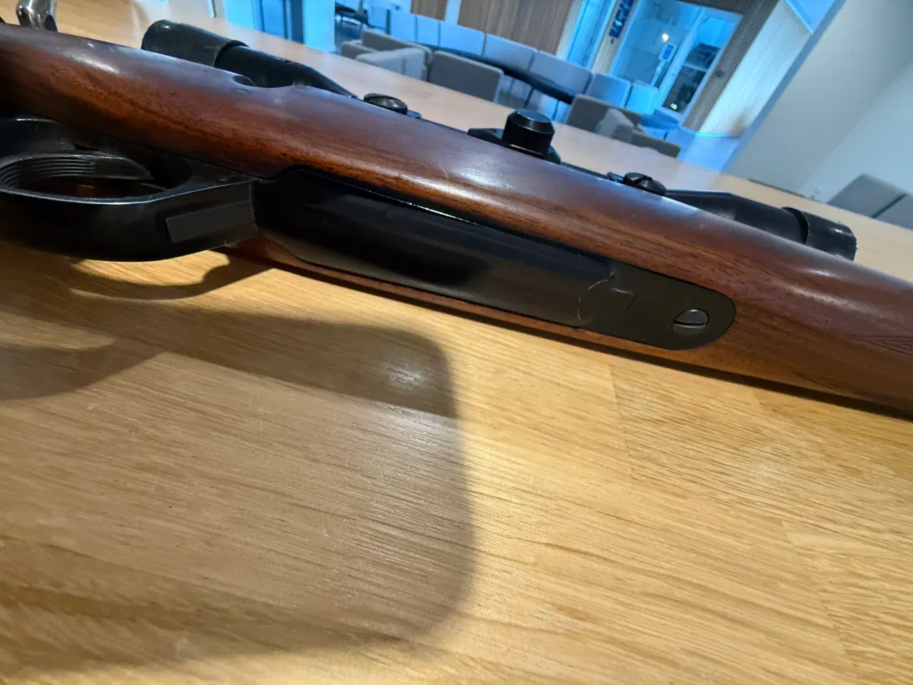 Billede 10 - Velholdt Husqvarna model 1600 30-06 riffel