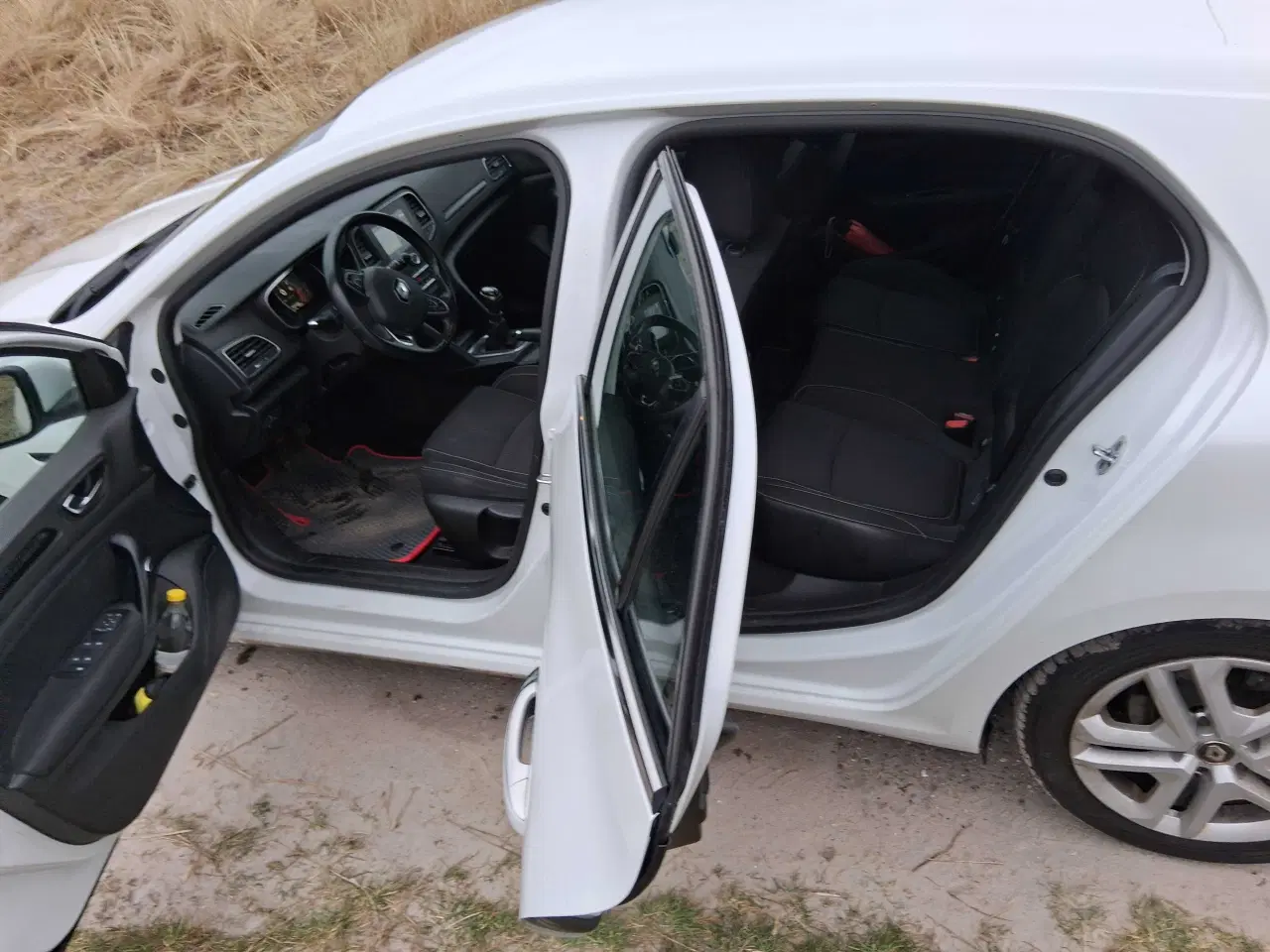 Billede 8 - Meget flot bil uden buler