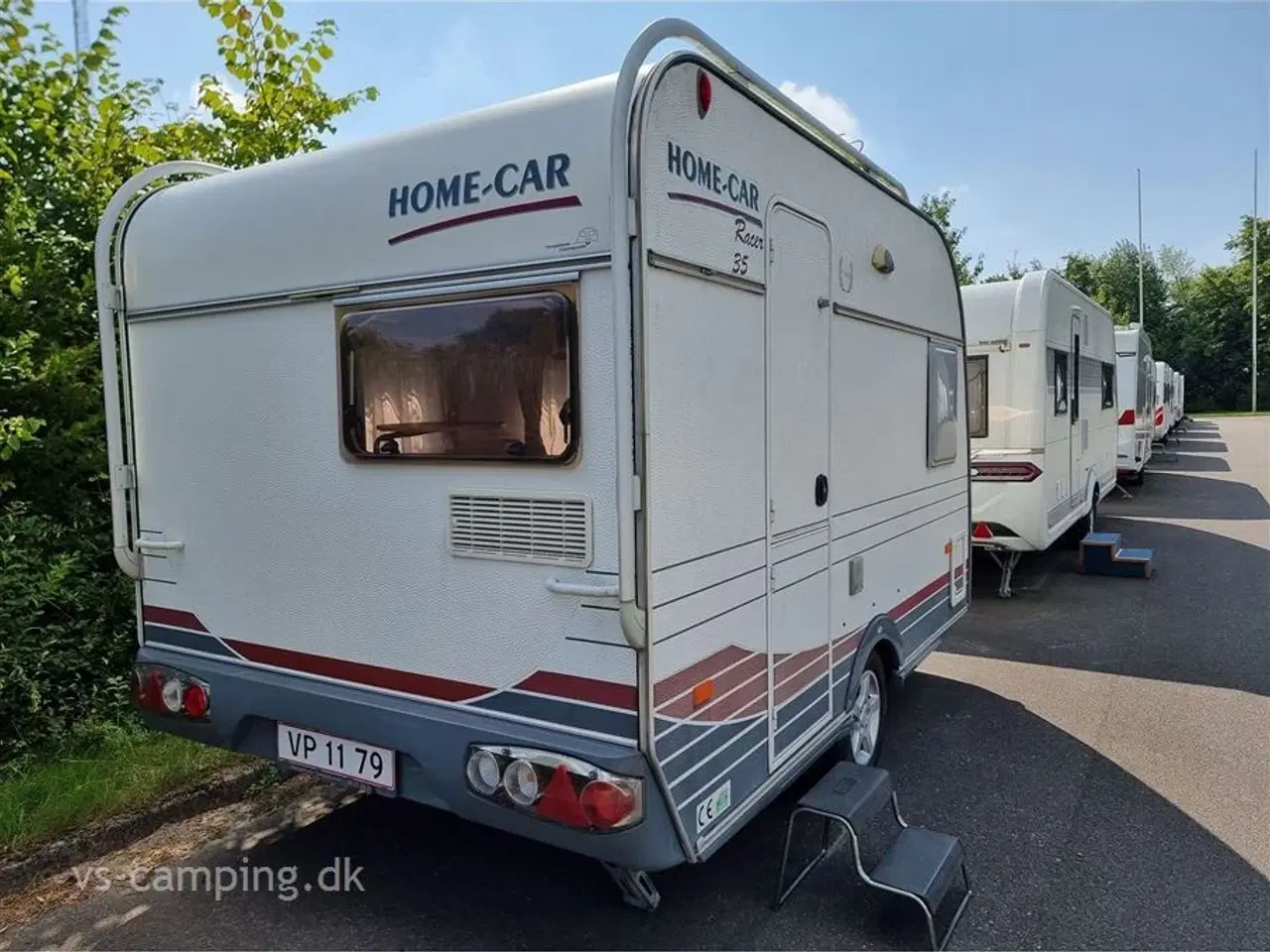 Billede 2 - 2007 - Home-Car Racer 35   GENIAL GENNEMTÆNKT CAMPINGVOGN SOM KAN TRÆKKES AF DE FLESTE BILER.