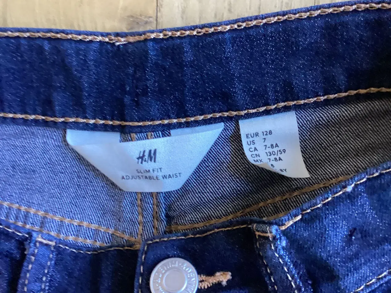 Billede 4 - Mørk denim buks