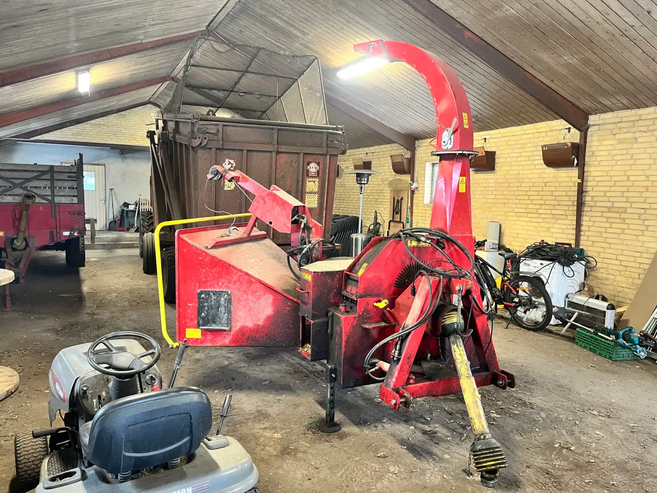 Billede 1 - TP 270 flishugger m. Højtipvogn