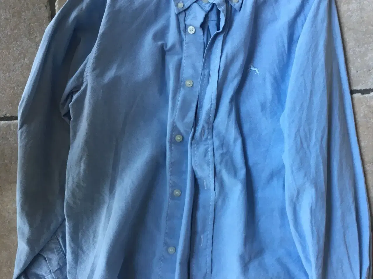 Billede 1 - Blå skjorte