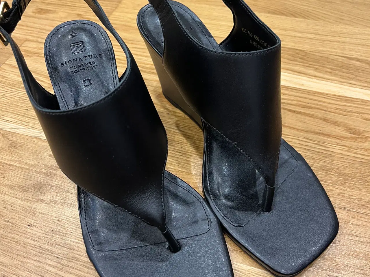 Billede 5 - Fine sandalerne 