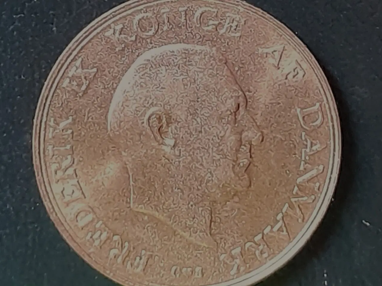 Billede 2 - FLOT TÆT PÅ UNC. 1 KRONE 1958 FREDERIK IX