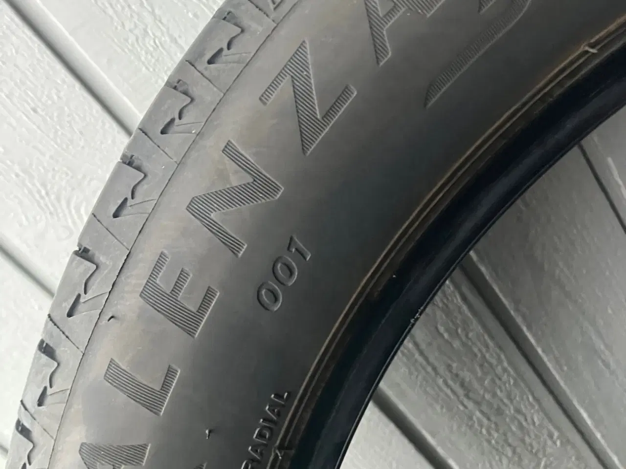 Billede 4 - Sommerdæk Bridgestone 20"