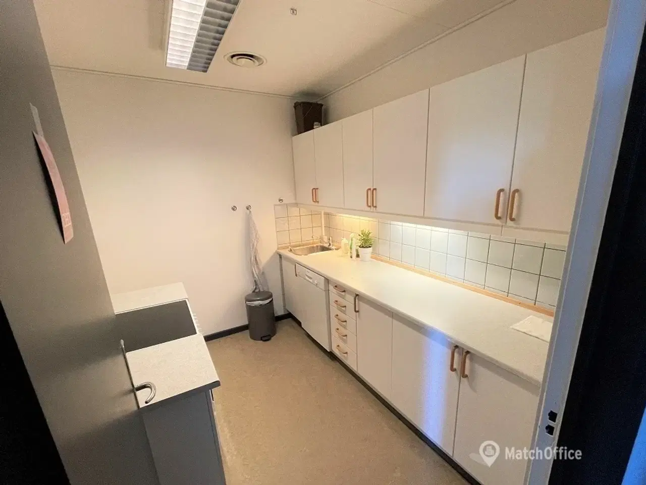 Billede 6 - 57 m2 lyst kontorlokale med egen terrasse