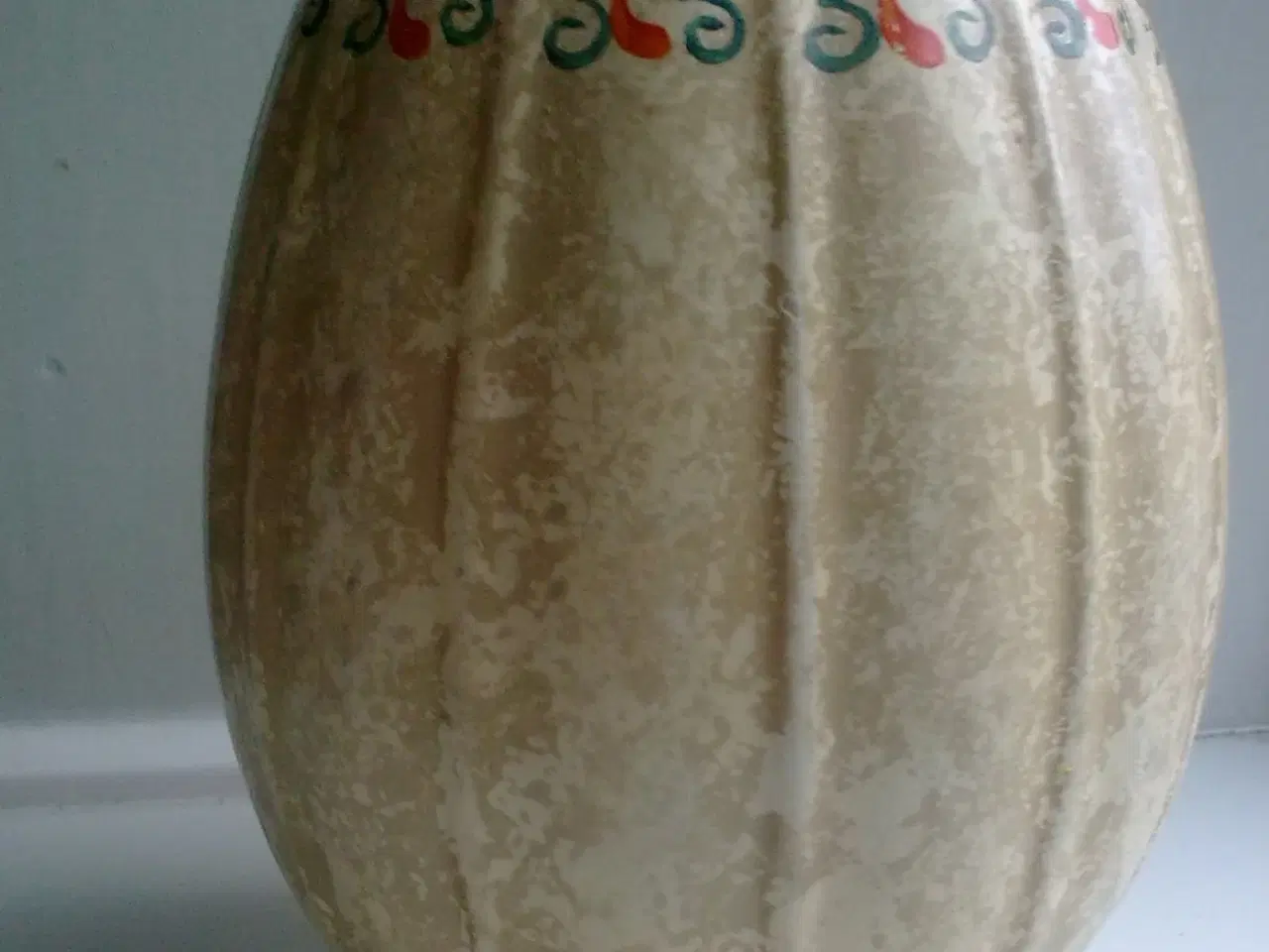 Billede 13 - DIY stilleben af bl.a. dansk keramik