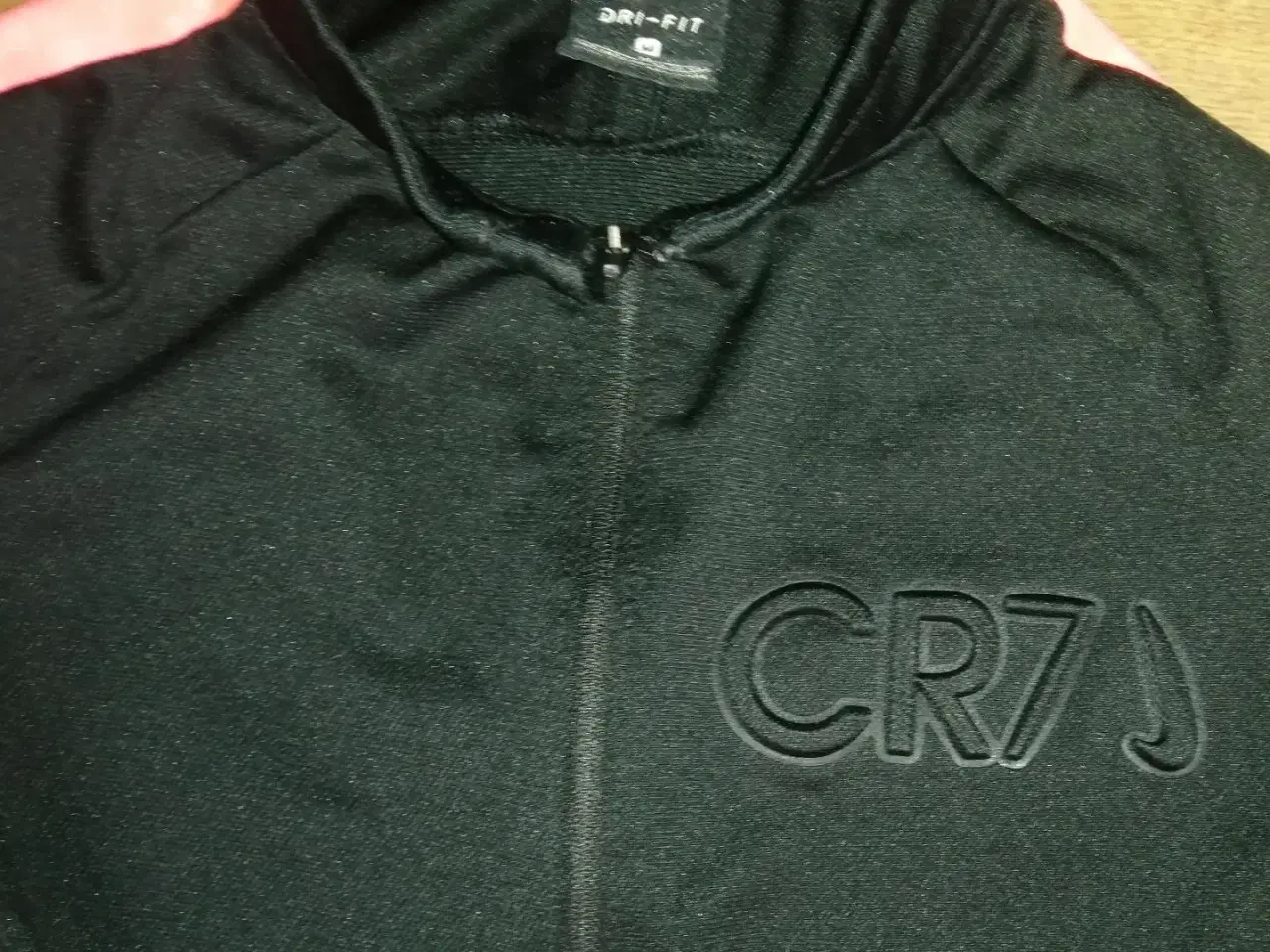 Billede 2 - CR7 RONALDO TRACK TOP, STR. 10-12 ÅR, I FLOT STAND