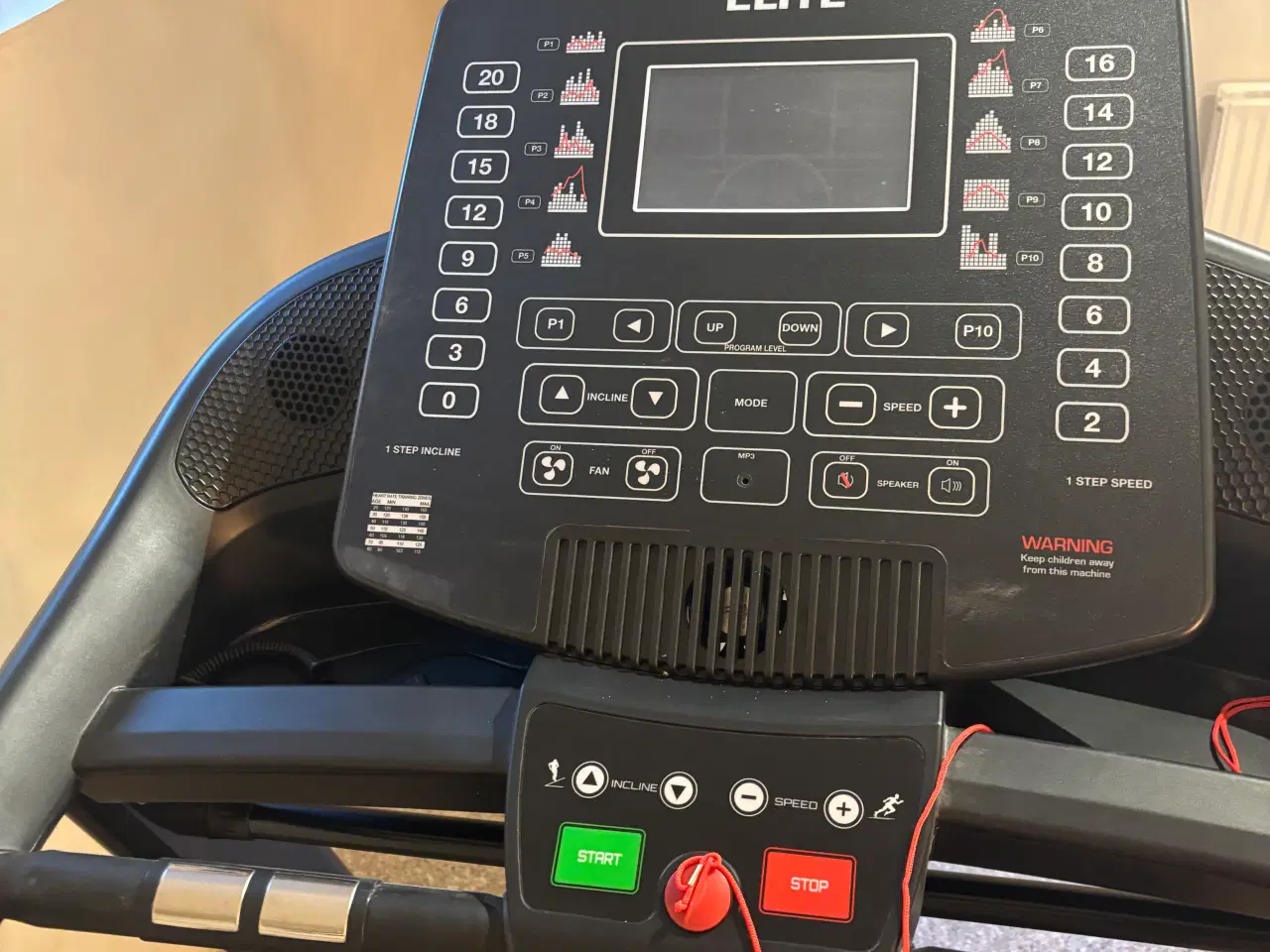 Billede 4 - Komplet hjemmetræningsudstyr med løbebånd, motions