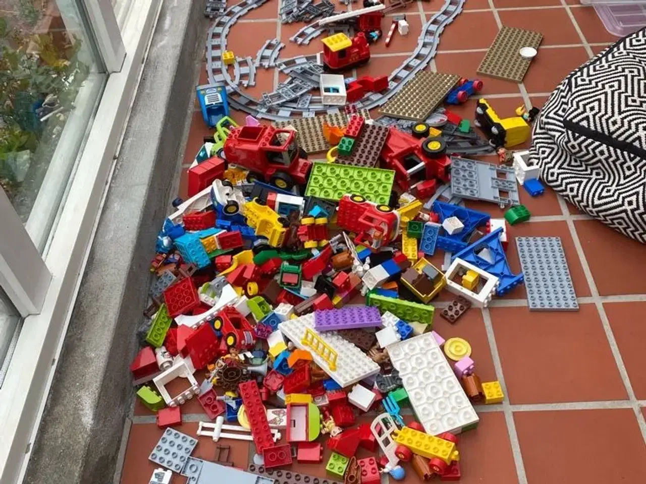 Billede 1 - Kæmpe Lego duplo kasse