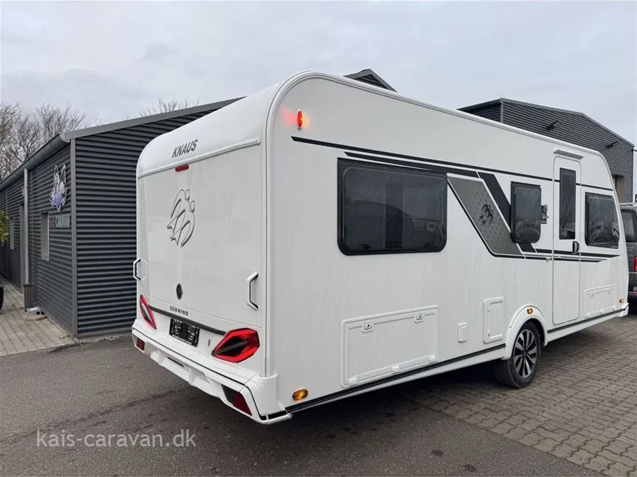 Billede 3 - 2024 - Knaus Südwind 540 UE   Centralvarme og vandbåren gulvvarme.