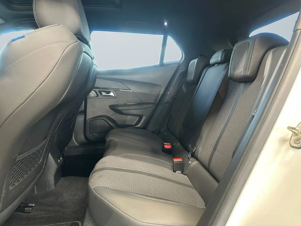 Billede 14 - Peugeot e-2008 50 GT