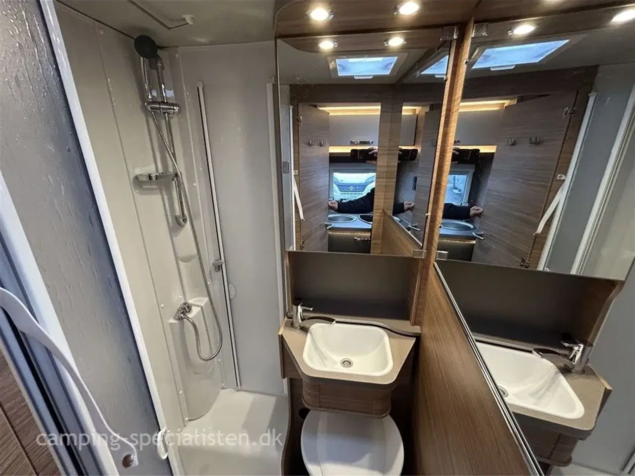 Billede 9 - 2026 - Weinsberg Pepper Edition MEG 640 Mercedes   Weinsberg Pepper Edition 640 MEG Mercedes 2026 - Se den nu hos Camping-Specialisten.dk