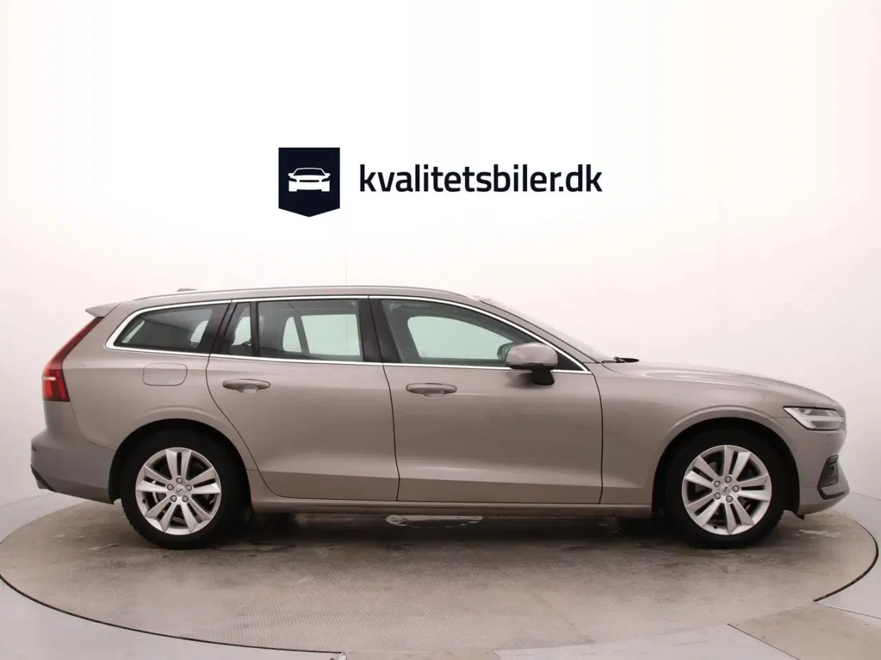 Billede 5 - Volvo V60 2,0 B4 197 Momentum aut.