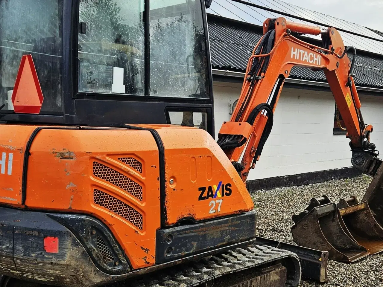 Billede 6 - Hitachi ZX27-3 / powertilt og skovlsæt / årgang 2010