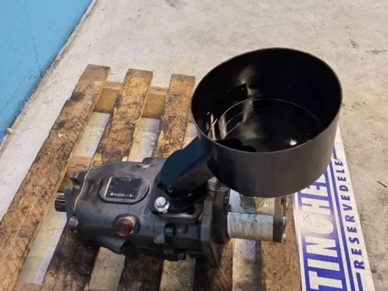 Billede 6 - Valtra  S394   Pumpe   4379960M91