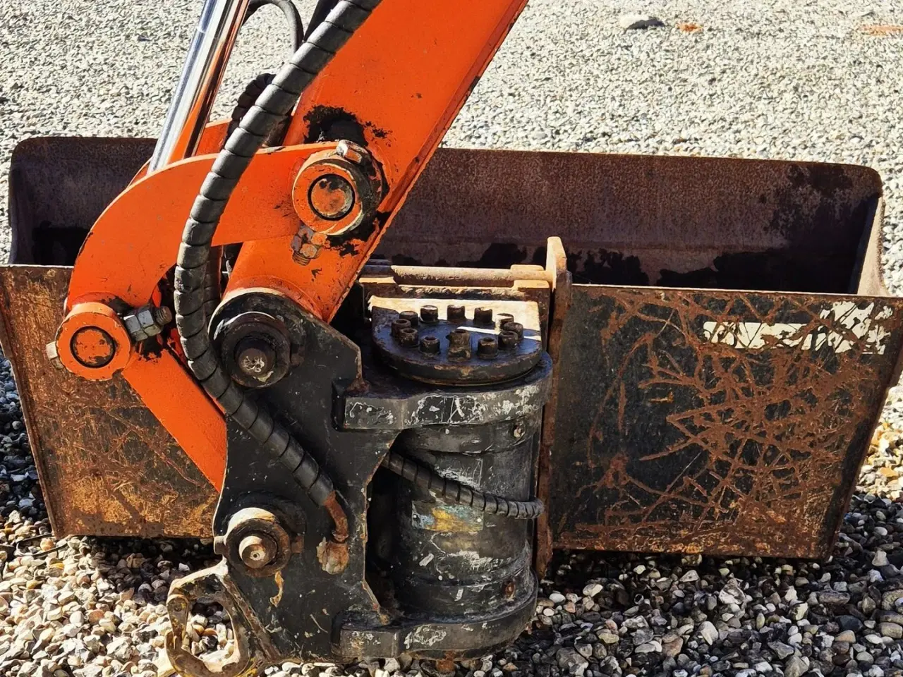 Billede 7 - Hitachi ZX22U-2 CLR / Powertilt / 2500 kg maskine / 4 skovle + rive