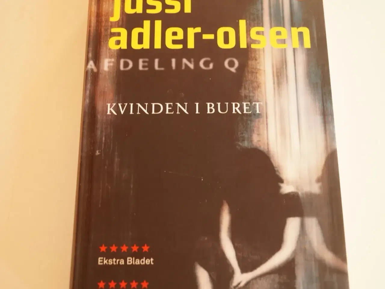 Billede 1 - Kvinden i buret