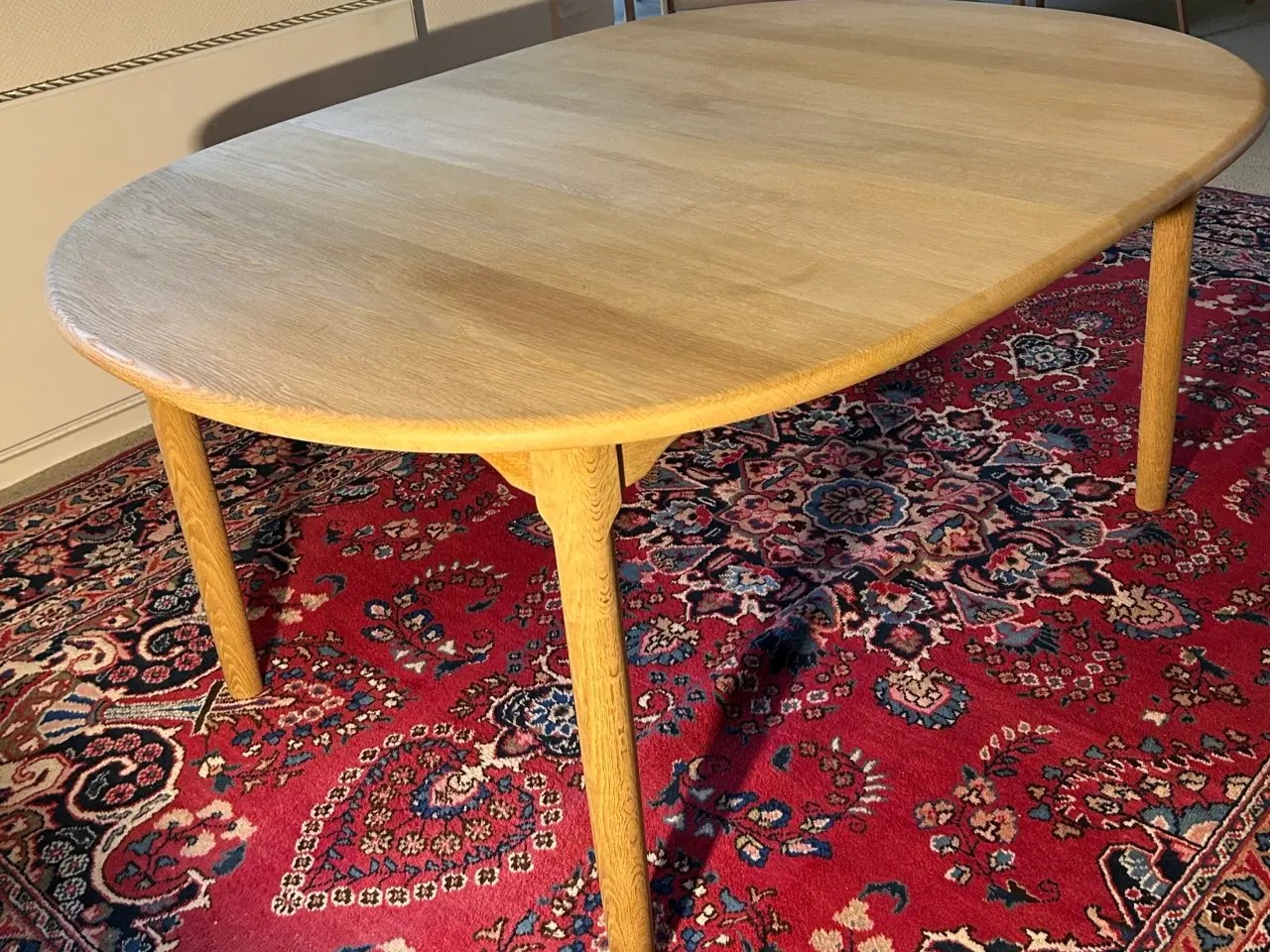 Billede 1 - SPISEBORD m. 2 tillægsplader