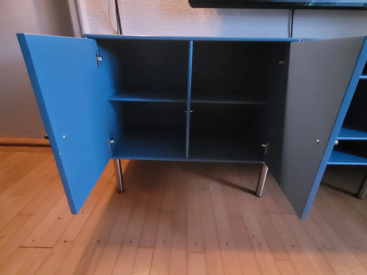 Billede 5 - Tv bord " Montana look a like"