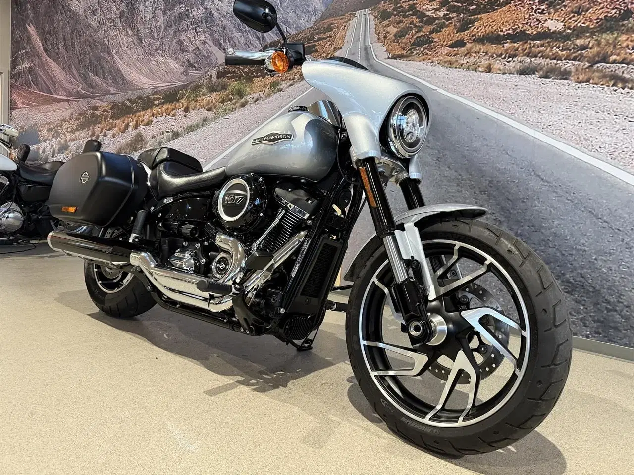 Billede 5 - Harley-Davidson FLSB Sport Glide 107"