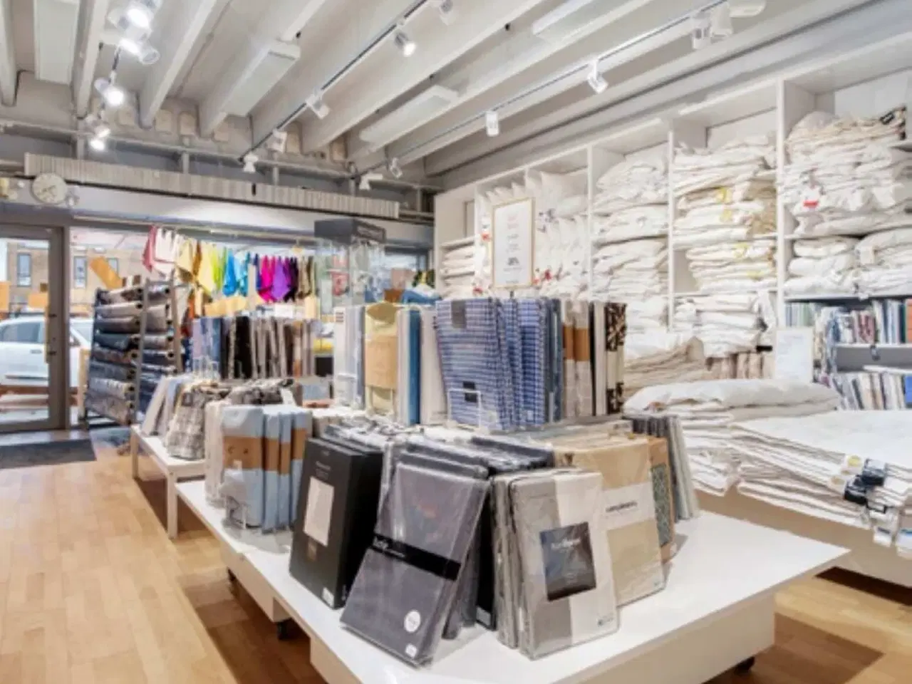 Billede 4 - Butik i velbesøgt shoppingcenter