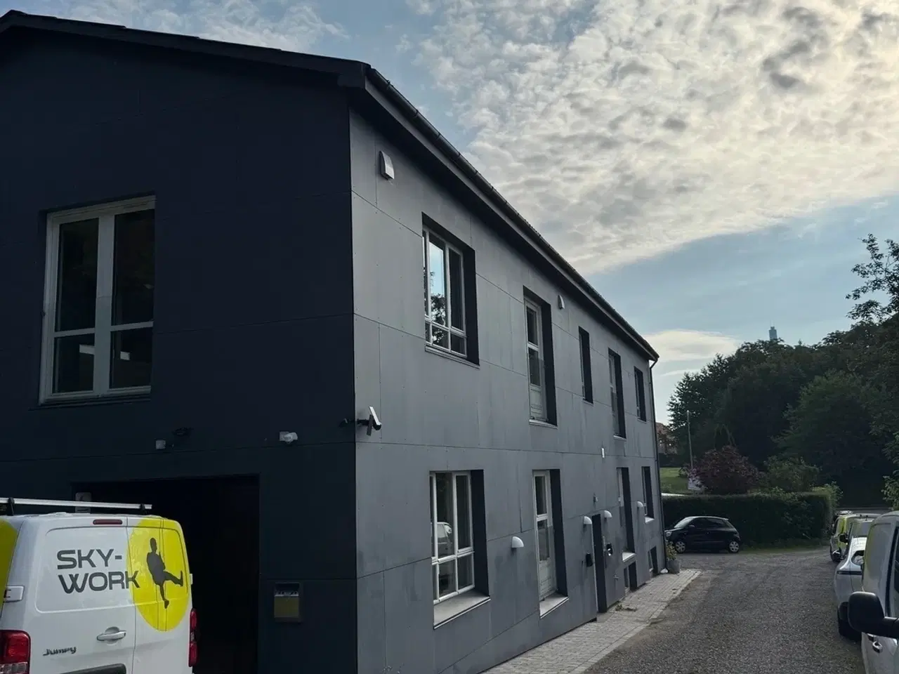 Billede 10 - Lyst og nyistandsat kontorlejemål i Brøndby – Med plads op til 12 arbejdsstationer