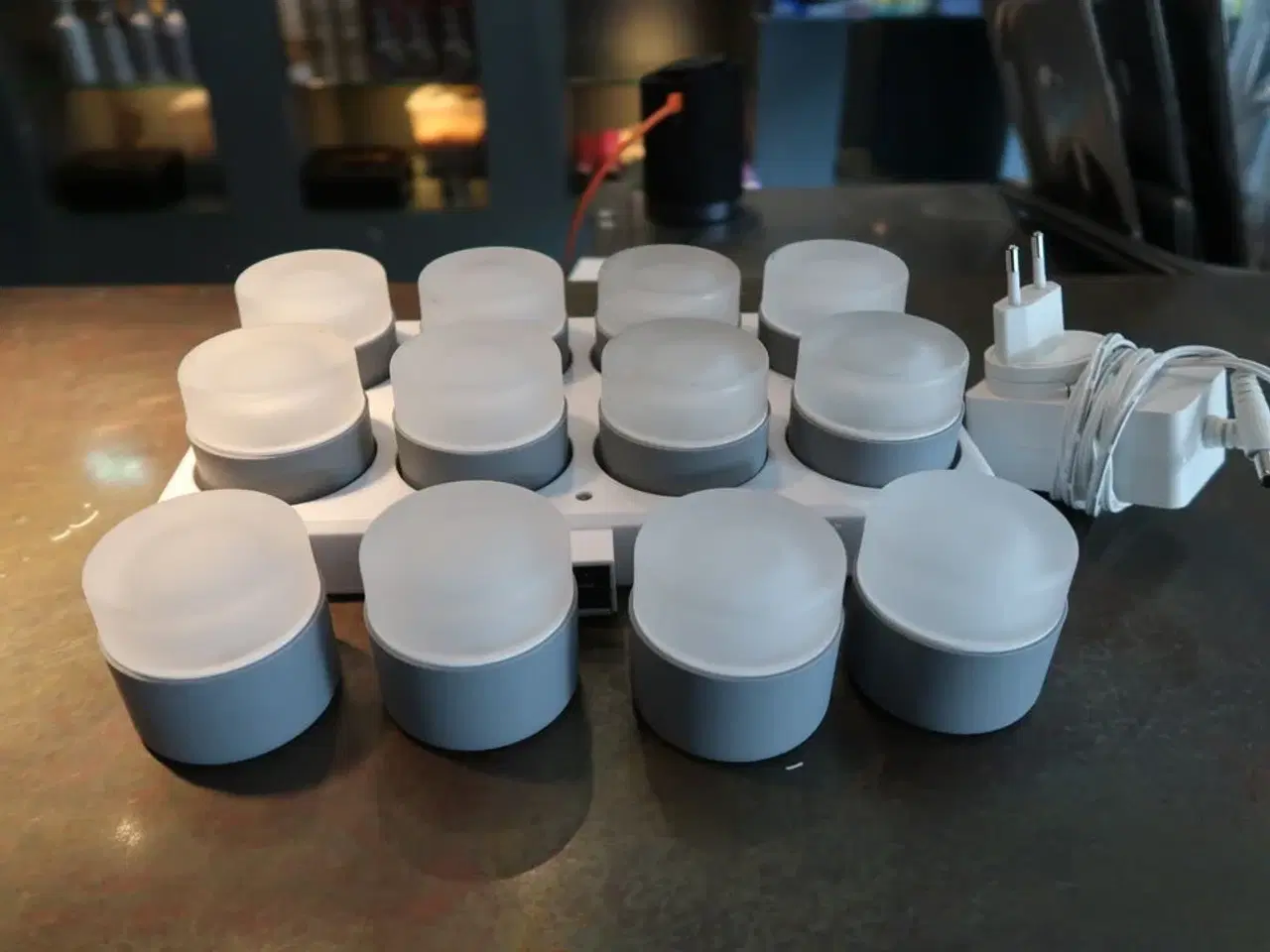 Billede 1 - 12 stk. DUNI LED lys - inkl. Docking station