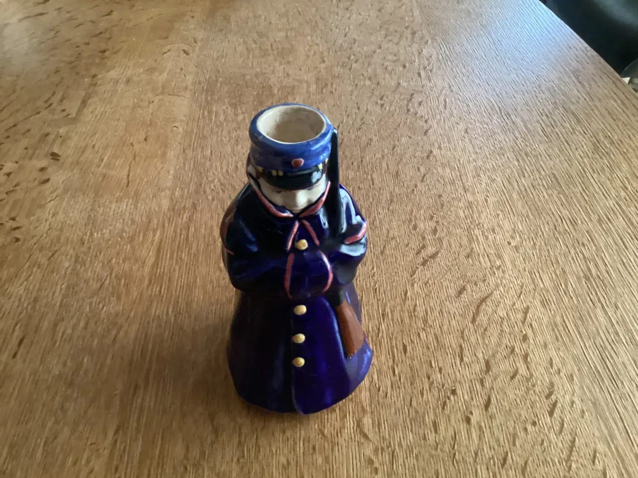 Billede 1 - Aluminia Soldaten fra 1908 af P. Herold 723/616