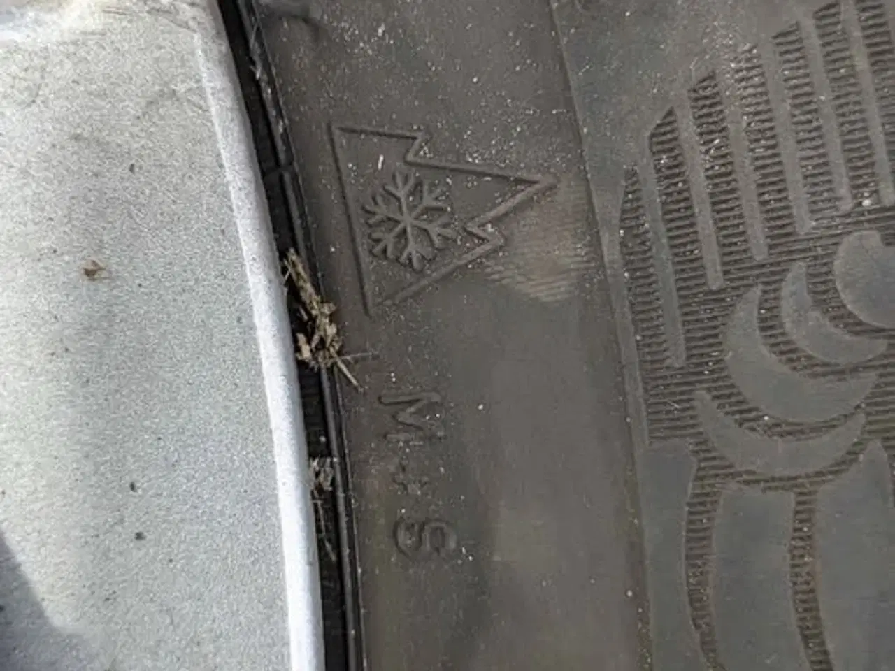 Billede 2 - Vinterdæk Michelin 205/55 R16