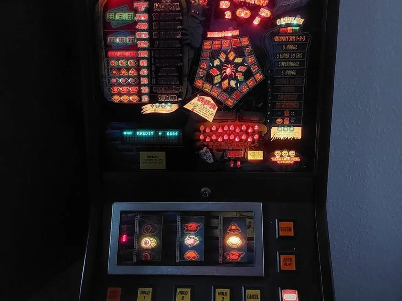 Billede 1 - Midnight Madness spilleautomat først til mølle 