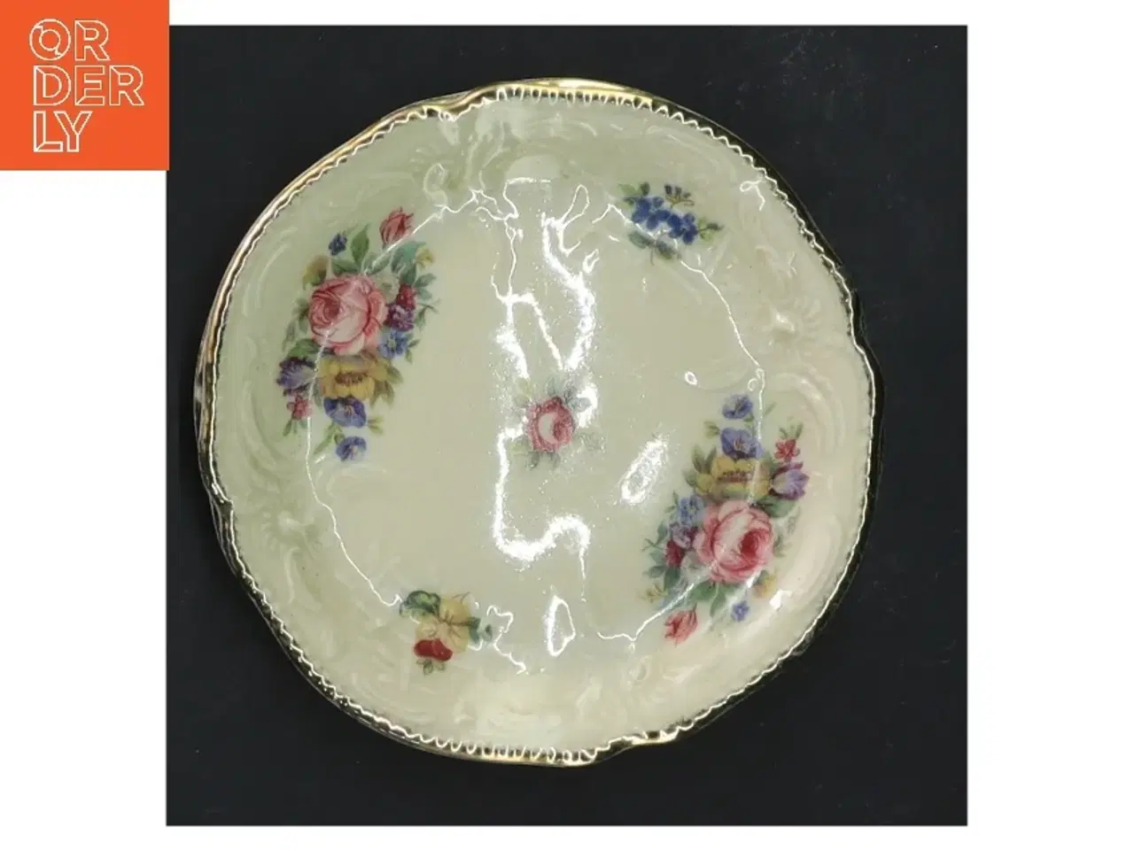 Billede 2 - Små tallerkener med blomstermotiv fra Rosenthal (str. 3 stk Ø 9,5 cm)