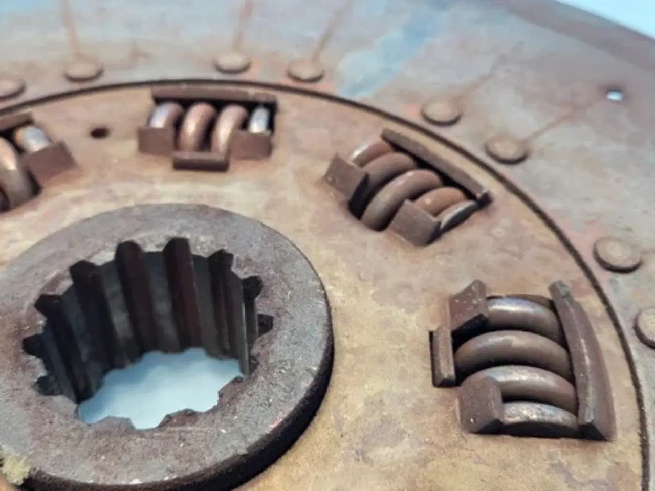 Billede 13 - Cummins 6TAA-8304 Koblingsskive 184429C2