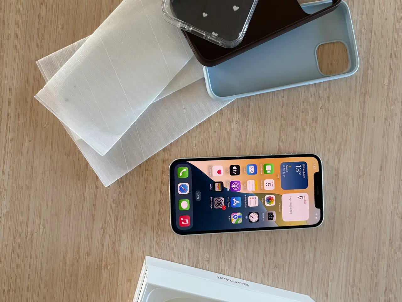 Billede 2 - Iphone 12 Hvid Flot