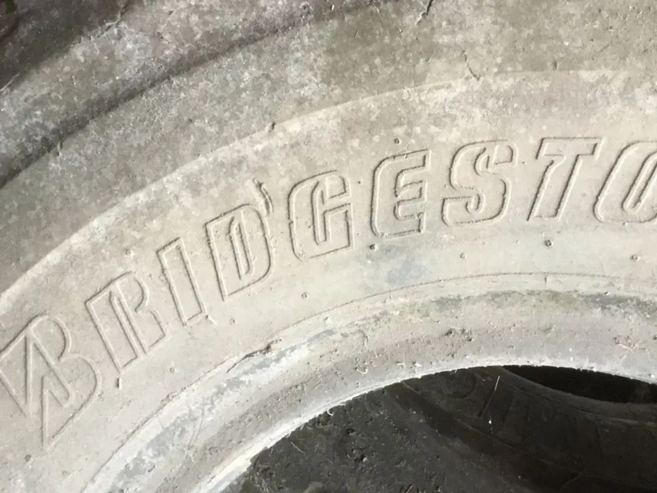 Billede 3 - Traktordæk bridgestone