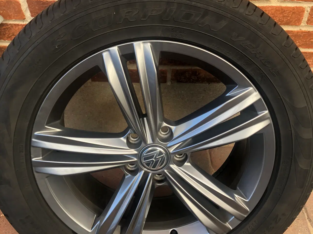 Billede 4 - VW Sebring alufælge 18”